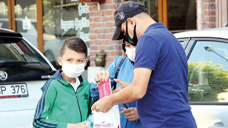 Korona sınavından öğrenciler geçti, veliler çaktı