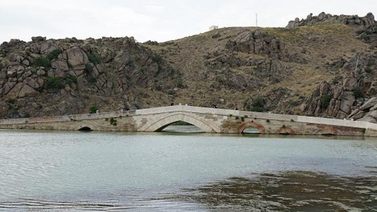 Kırıkkale'de tarihi köprü yeniden ziyarete açıldı