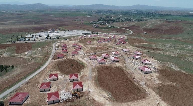 Sivas'ta köye dönüşü teşvik için örnek proje