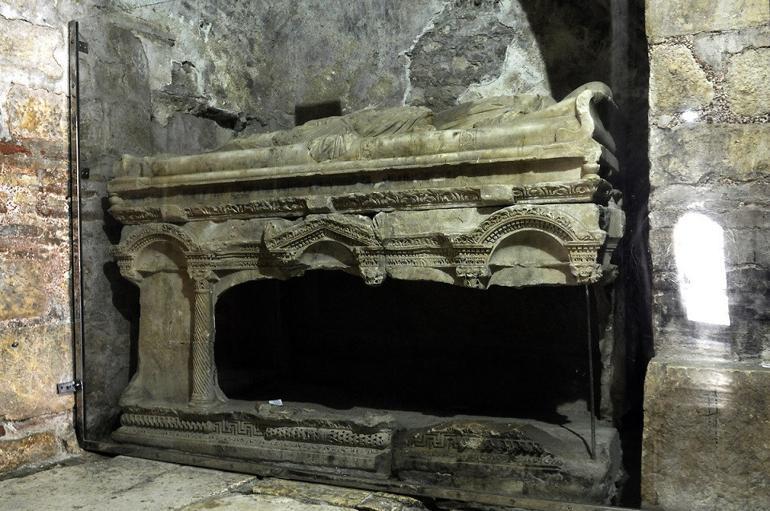 Antalyadaki Noel Baba kilisesine yoğun ilgi