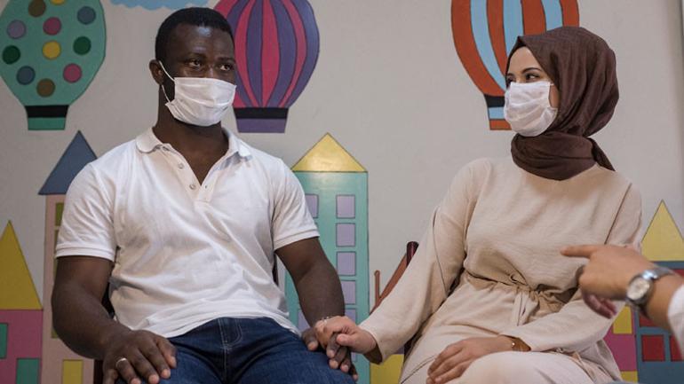 Konyalı Büşra ile Fildişili Ahmetin aşk hikayesi Aşk farklılık tanımaz