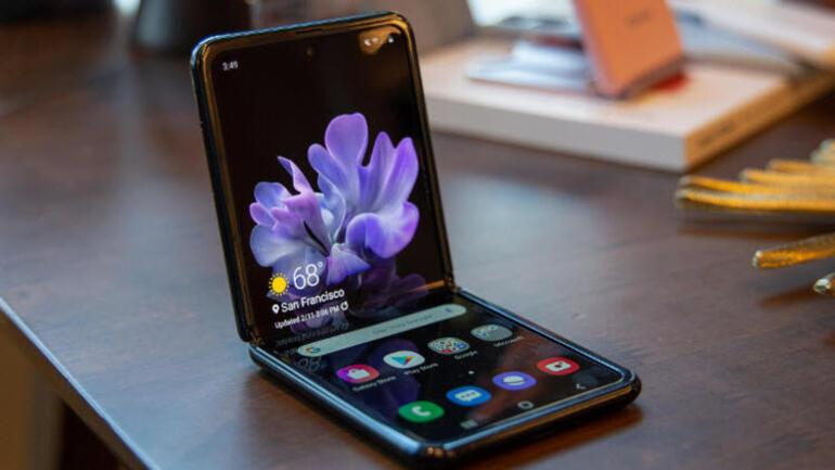 Huawei Mate V: Ekranı katlanabilen bir telefon daha