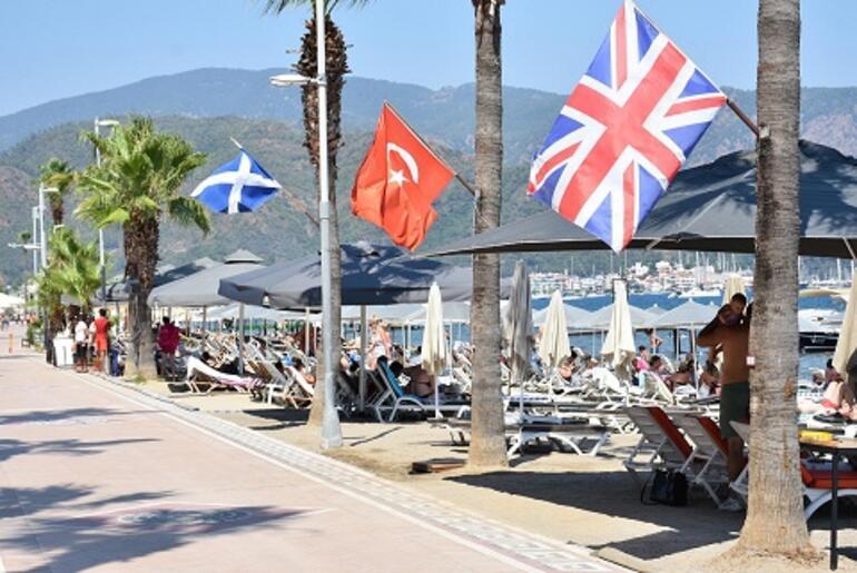 Marmaris'te tatil yapan turistler, 'Türkiye huzurlu ve güvenli'
