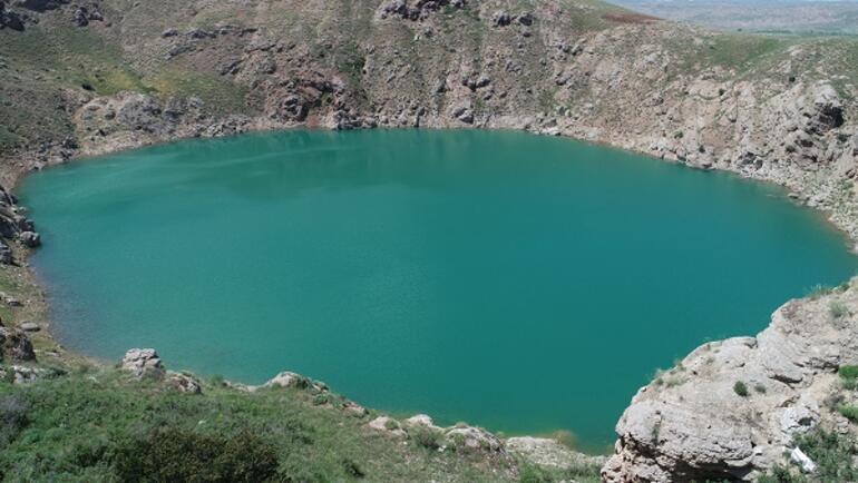 Sivas'ın göllerinde yaz güzelliği