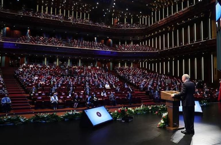 Son dakika... Cumhurbaşkanı Erdoğan: Hakkını söke söke alan bir ülke olarak devam edeceğiz