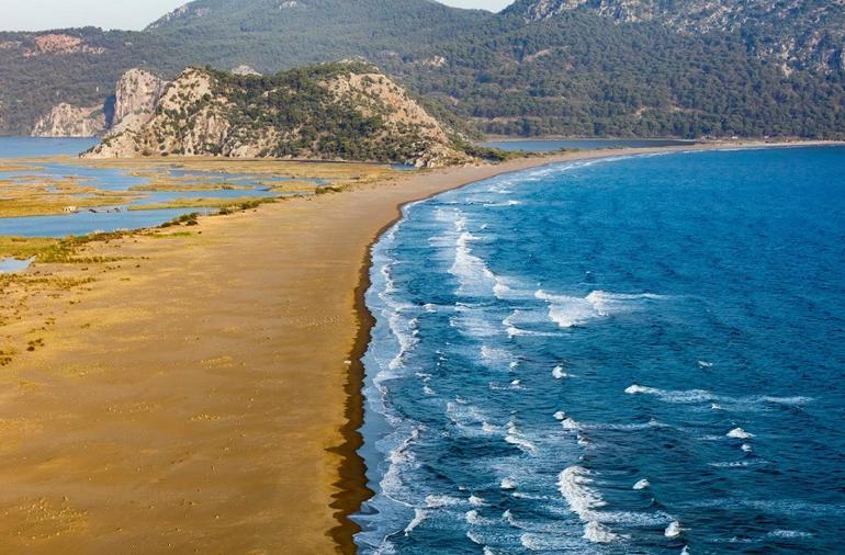 Yükselen burcunuza göre size özel tatil planını öğrenin