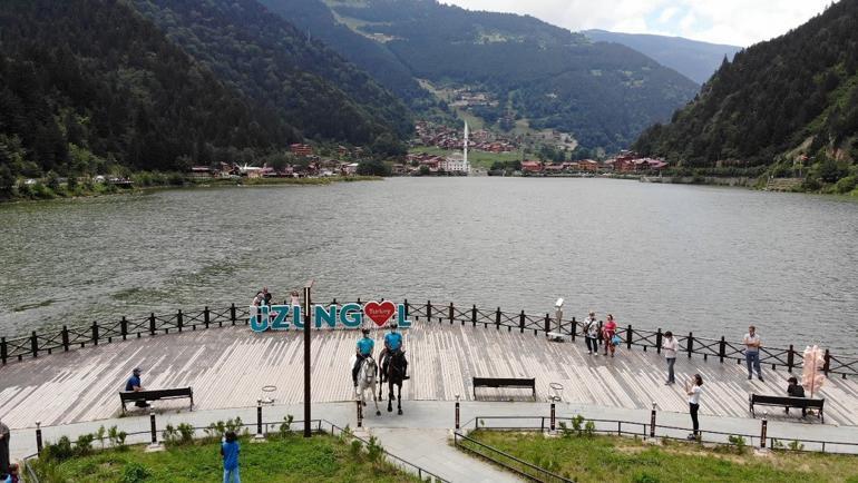 Uzungöl’de onları gören şaşırıyor