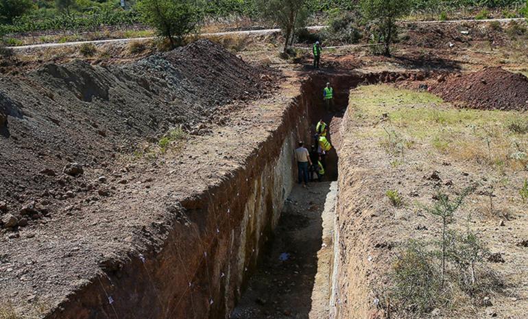 Hendek kazan deprem uzmanları fay hatlarının röntgenini çekiyor