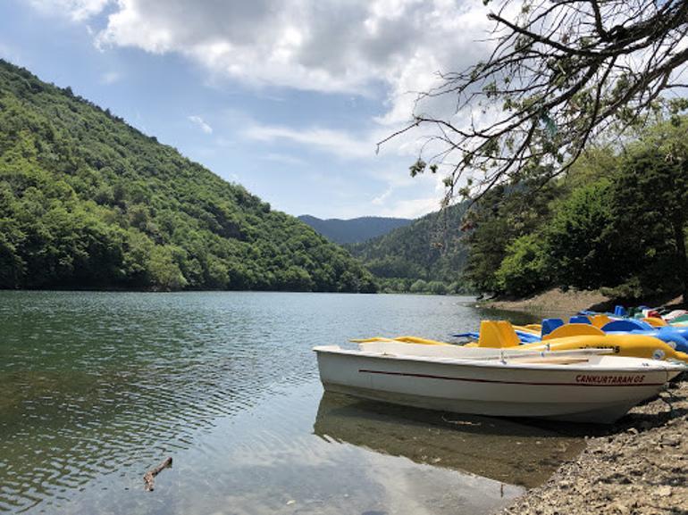 Sessizliği, sakinliği ve doğasıyla keşfedilmeyi bekliyor: Boraboy Gölü