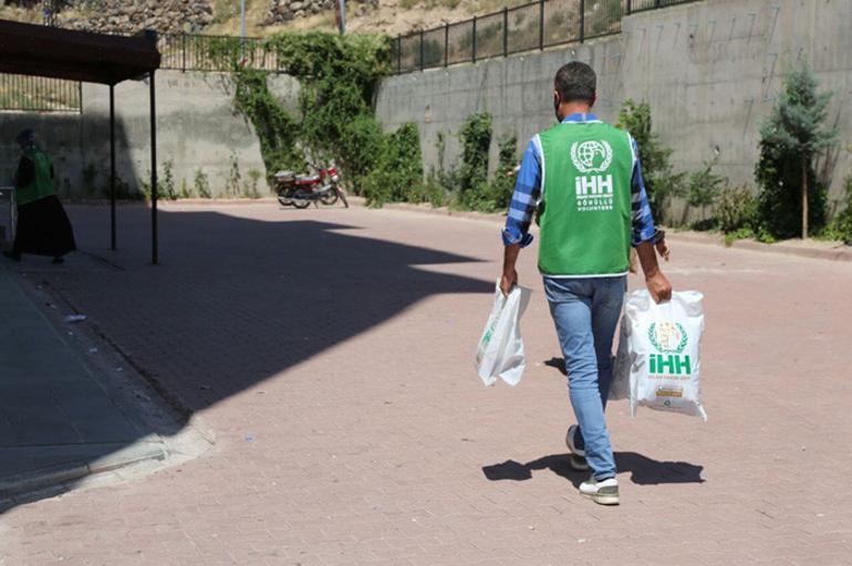 Afrikalı Ali’den Kayserili yetimlere sürpriz