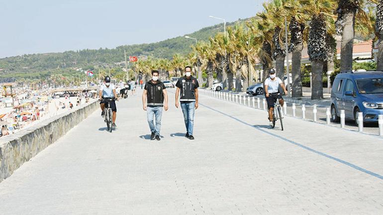 İzmir Emniyet Müdürü’yle Çeşme turu: Çeşme’de içiniz rahat olsun