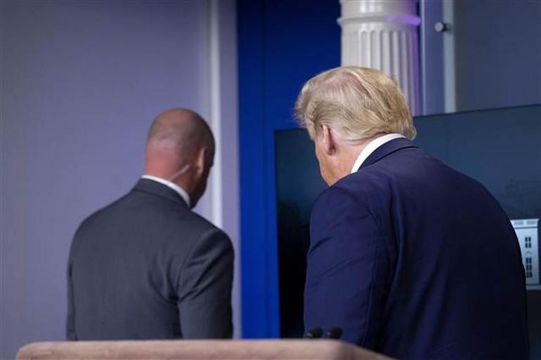 Son dakika haberi: Beyaz Sarayda panik Donald Trump, apar topar çıkarıldı