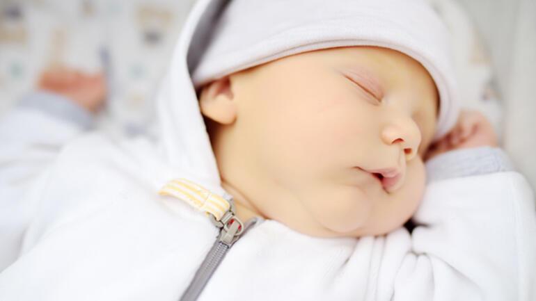 yenidogan bebeklerde sarilik neden olur ve belirtileri nelerdir
