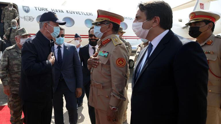 Son dakika haberler... Bakan Akar ve Genelkurmay Başkanı Güler Libyada
