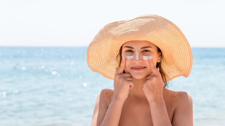 Maske Takarken Güneş Koruyucu Nasıl Kullanılmalı