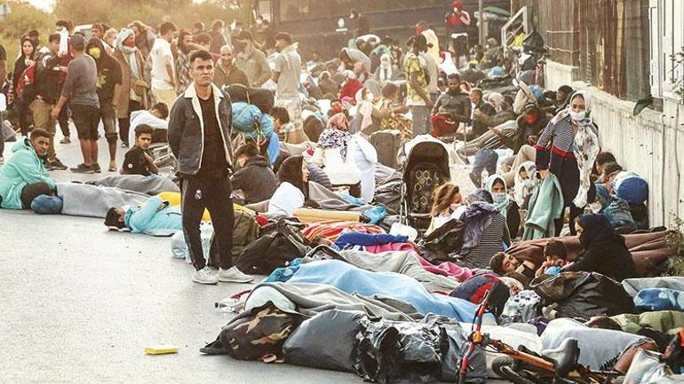 Korona isyanında çadırlar yandı, 13 bin kişi sokakta kaldı... Midilli’de can pazarı