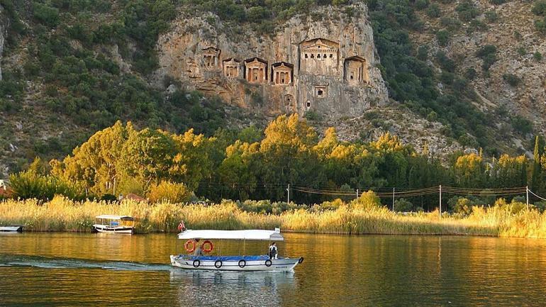 Turizm cenneti Ege'ye tatilci akını