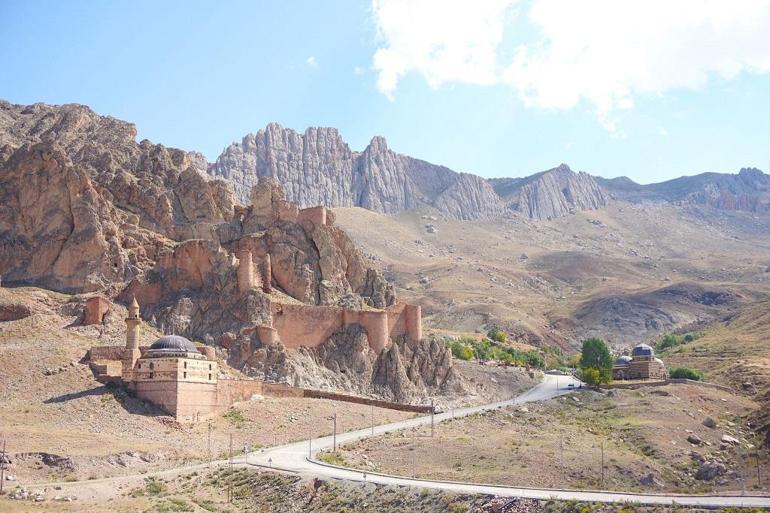 Türkiye'nin çatısı Ağrı'da mutlaka görmeniz gereken 10 yer