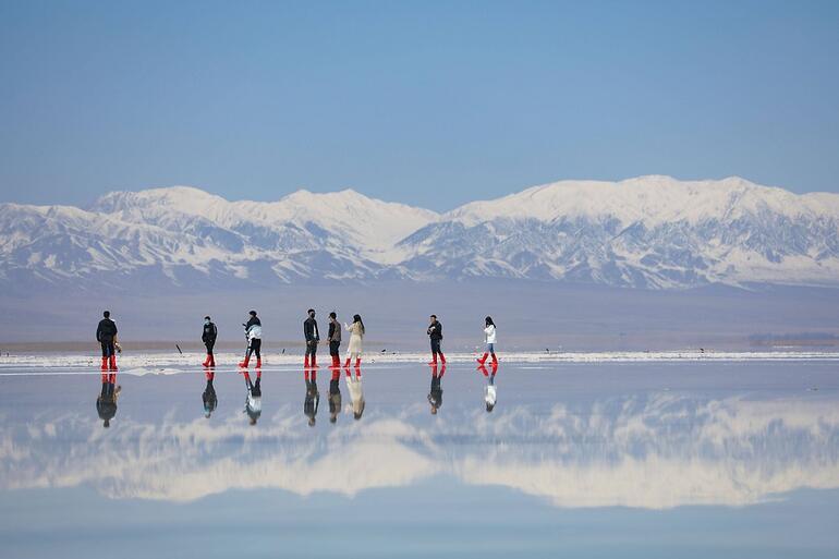 Çin'in turistik tuz gölü: Caka