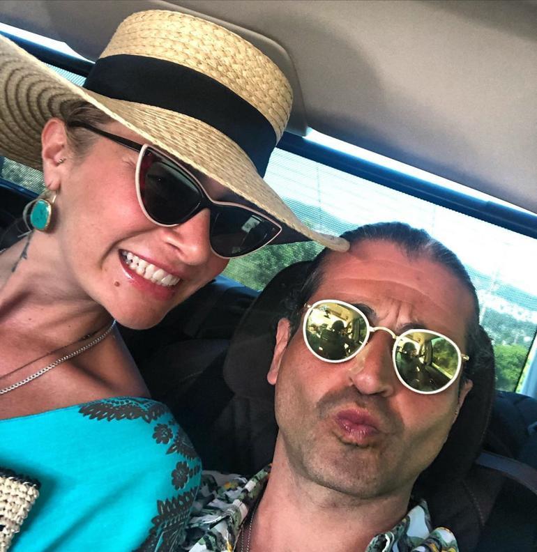 Hazer Amani ve Sıla tatilde Biraz da eğlenelim