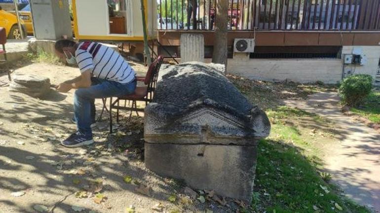 Taksi durağında şaşkına çeviren görüntü 2 bin yıllık lahit…