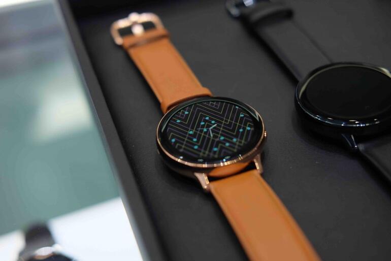 Samsung Galaxy Watch Active 2 için yeni güncelleme yayında