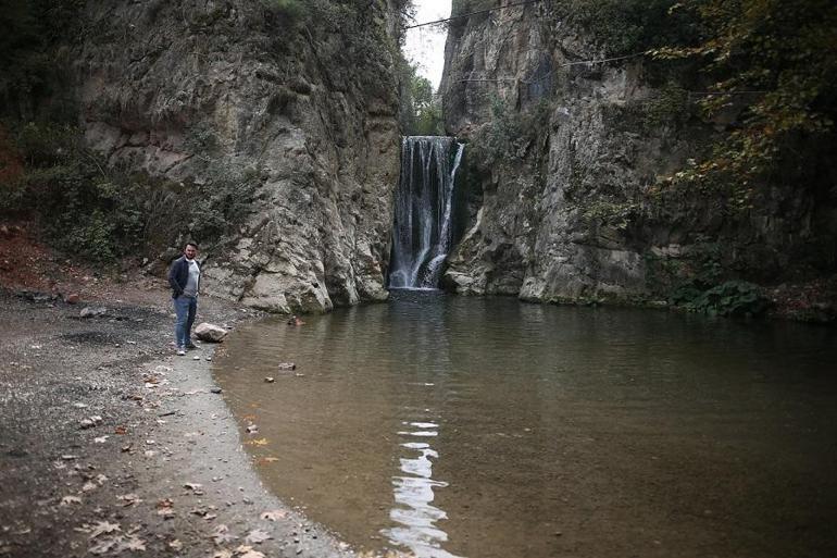 Tarih içindeki doğal güzellik Yarhisar Şelalesi sonbaharda da ilgi çekiyor