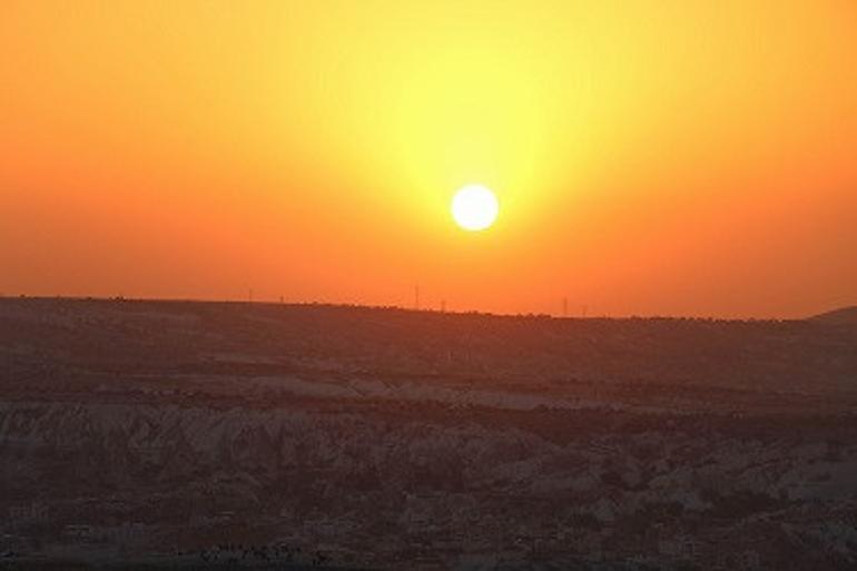 Kapadokya’da muhteşem gün batımı