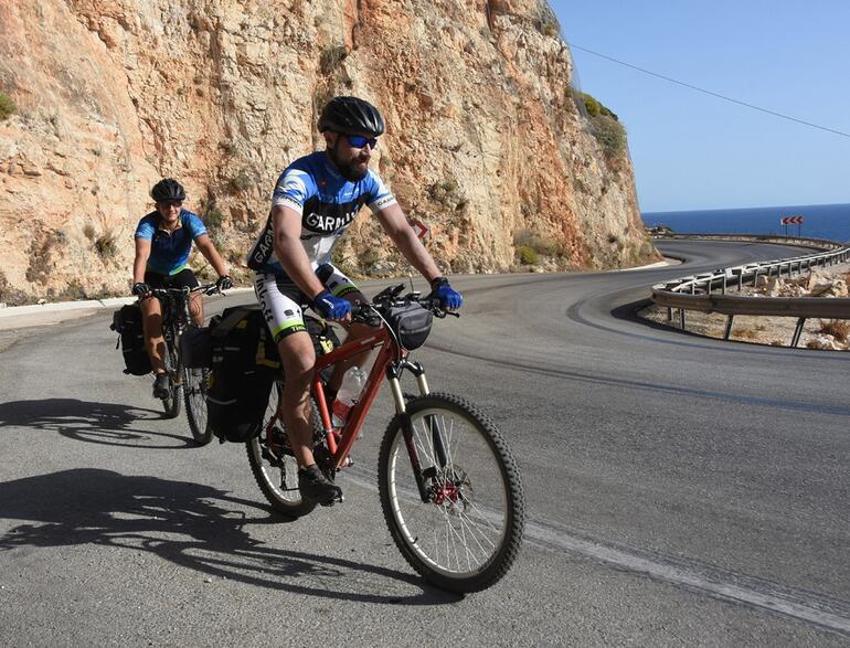 Rus turistlerin Akdeniz ve Ege sahillerinde bisikletle yolculuğu