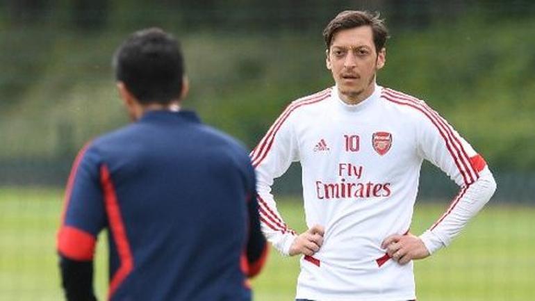 Mikel Arteta: "Mesut Özil'in kadrodan çıkması konusunda vicdanım rahat..."