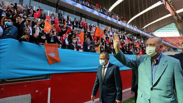 Son dakika… Cumhurbaşkanı Erdoğandan Macrona ağır sözler: Tedaviye ihtiyacı var