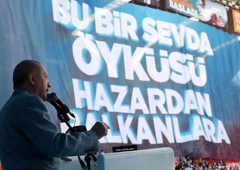 Son dakika… Cumhurbaşkanı Erdoğandan Macrona ağır sözler: Tedaviye ihtiyacı var