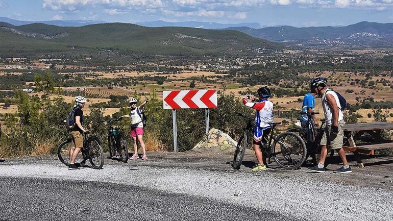 Bodrum'da alternatif bisiklet rotaları Rus turistlere tanıtıldı