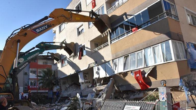 Son dakika... Depremin ardından dikkat çeken görüntü Vinçlerle destek verildi...