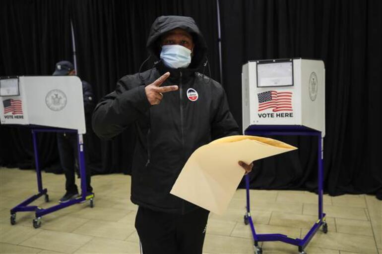 Son dakika haberi: Dünyanın gözü ABDdeki kritik seçimde Oy kullanma işlemi başladı