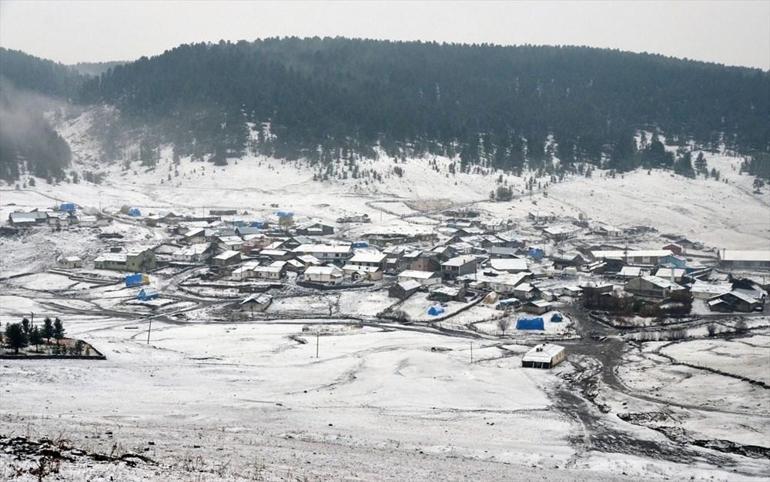 Türkiye'nin en popüler kayak merkezleri beyaza büründü