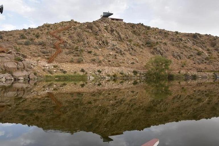 Çeşnigir Kanyonu'nun doğa güzellikleri objektiflere yansıdı