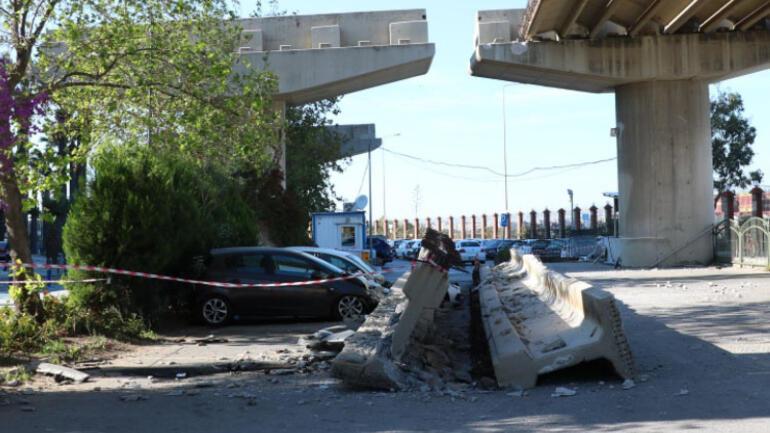 Son dakika haberler: İzmir depreminden feci görüntü Beton bloklar böyle yıkılmış