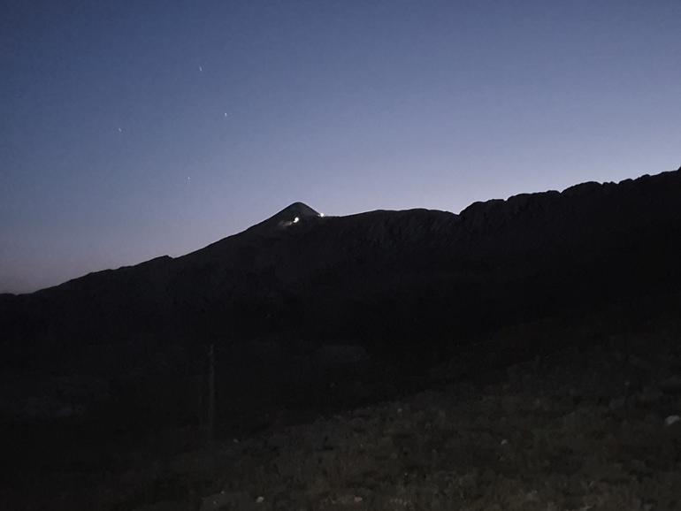 Tanrıların Dağı Nemrut'ta gün doğumu ve gün batımı