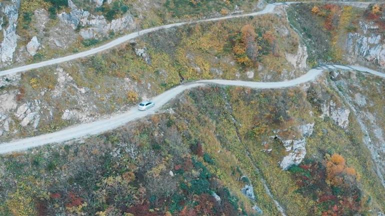 Dünyanın en tehlikeli yollarından biri Trabzon'da! Buradan geçmek cesaret istiyor...