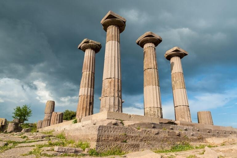 Edremit’ten Çanakkale’ye uzanan yol üzerindeki üç antik kent: Antandros, Assos ve Apollon Smintheus Tapınağı