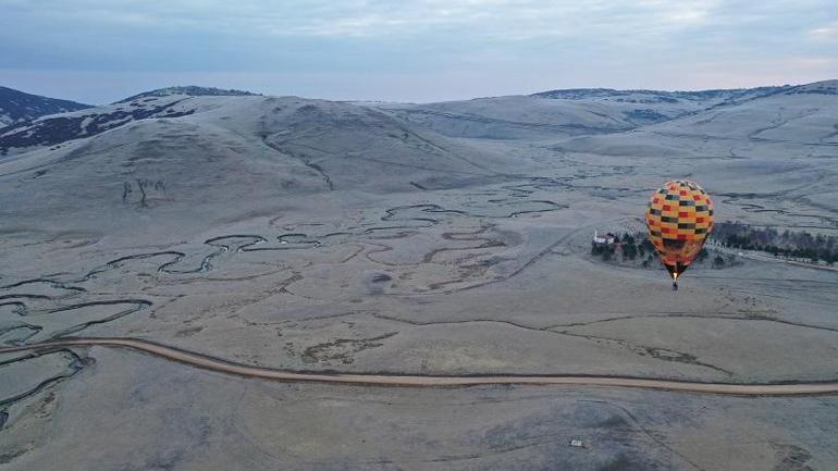 Ordu’nun menderesleriyle ünlü Aybastı- Perşembe Yaylası'nda balon turizmi