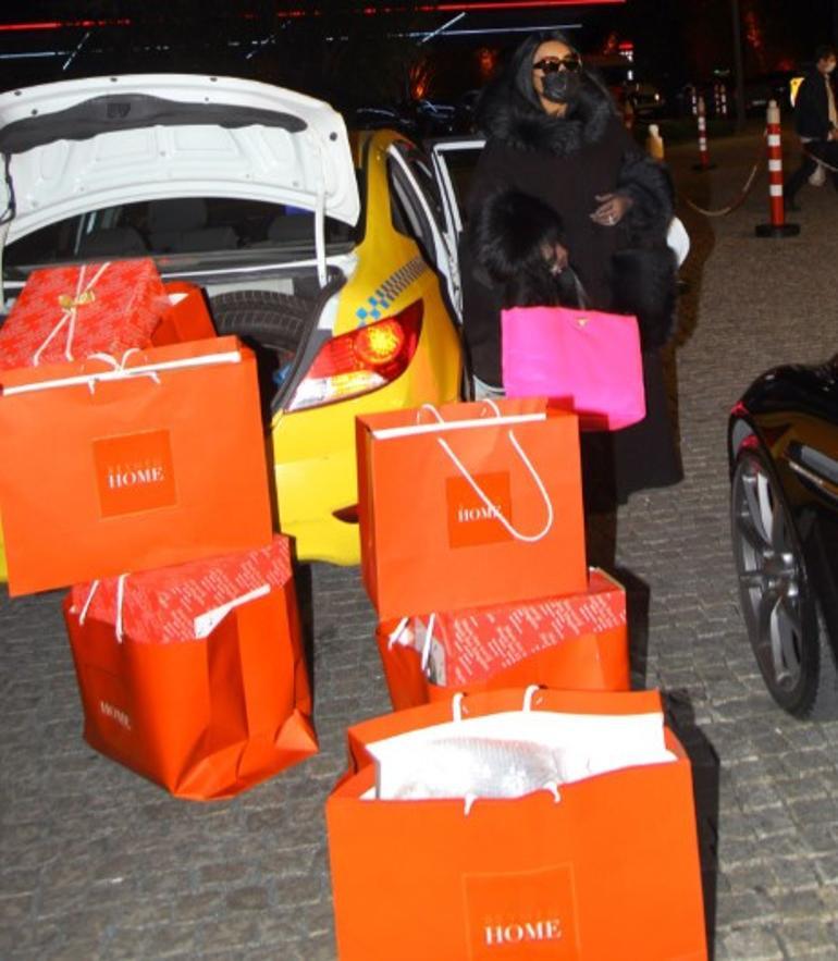 bulent ersoy alisveriste taksiye sigmadi magazin haberleri bulent ersoy alisveriste taksiye sigmadi magazin haberleri