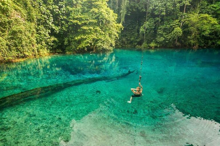 Dünyanın birbirinden ilginç 'en uzak' 10 adası