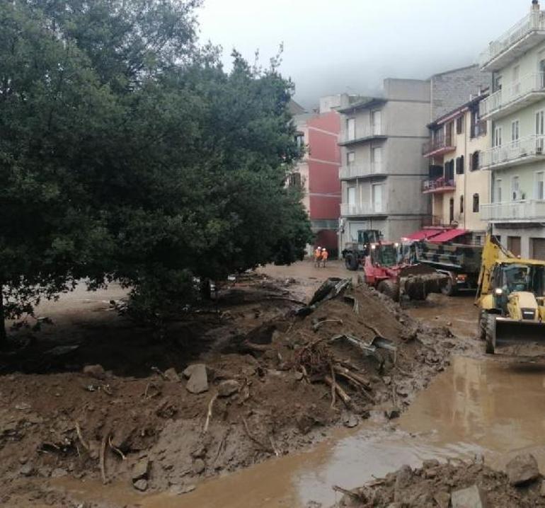 Sel felaketinde bilanço ağırlaşıyor, hayat felç oldu