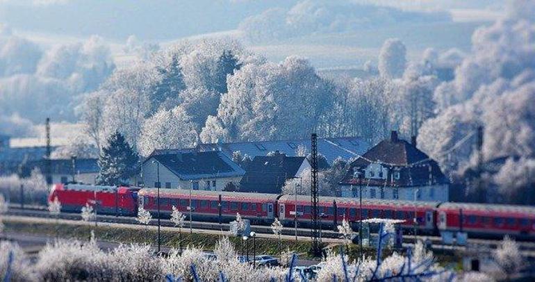 Bir başkadır tren yolculuğu