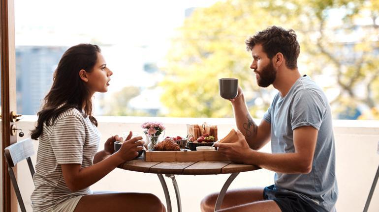 Partnerinizin Eski Sevgilisiyle Nasıl Başa Çıkılır