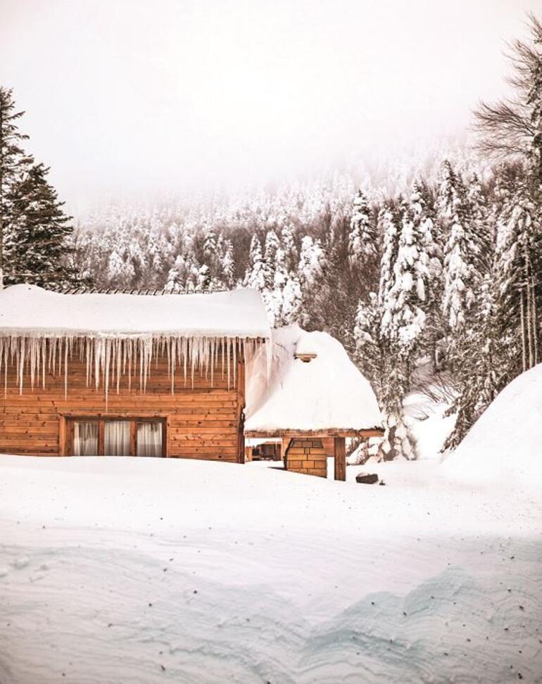 Yılın ilk kar taneleri düşerken en romantik manzaralı 10 adres