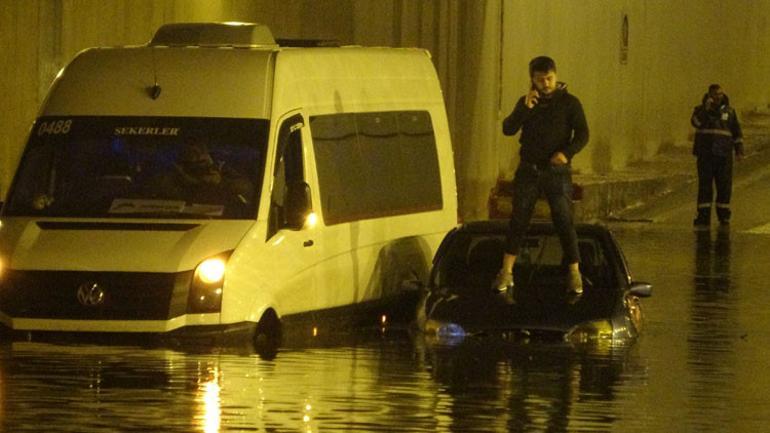 Son dakika haberi: İzmir ve Antalya'daki sel felaketinde son durum Acı haber peş peşe geldi ...