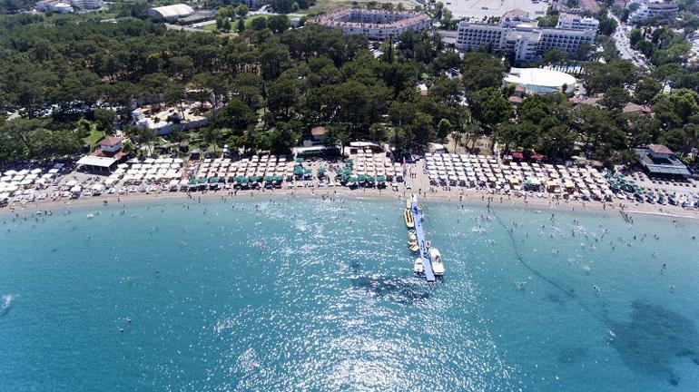 Kemer, pandemi döneminde 1 milyon 100 bin turist ağırladı